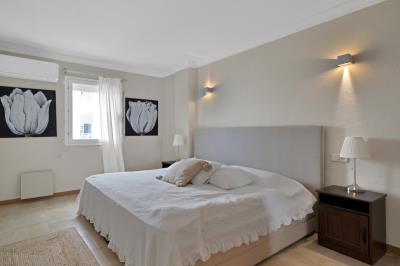 22-bcf8e6250e0bab365f900a8ac31ac040