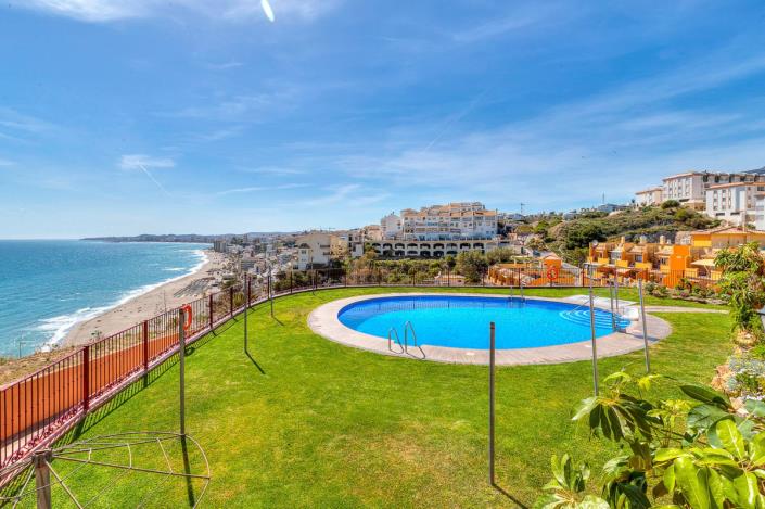 Image No.19-2 Bed Apartment for sale