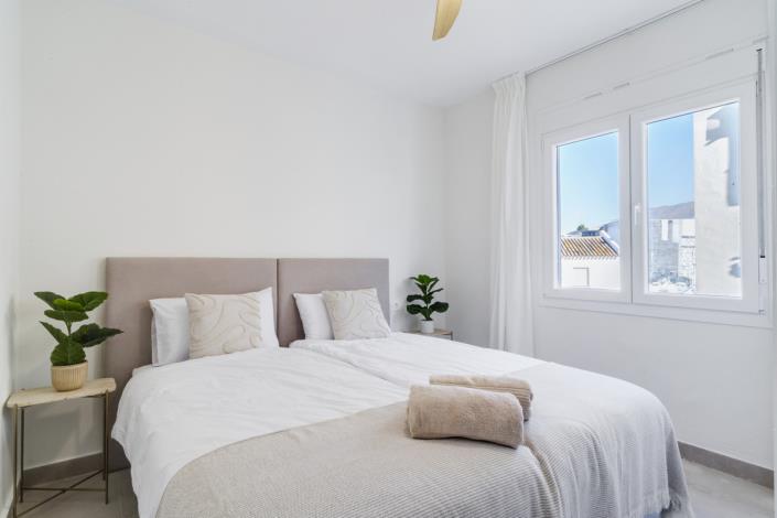 Image No.11-3 Bed Apartment for sale