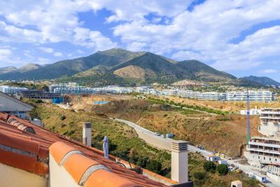 11-20939a0134ad724a8cb2a801094d15a4