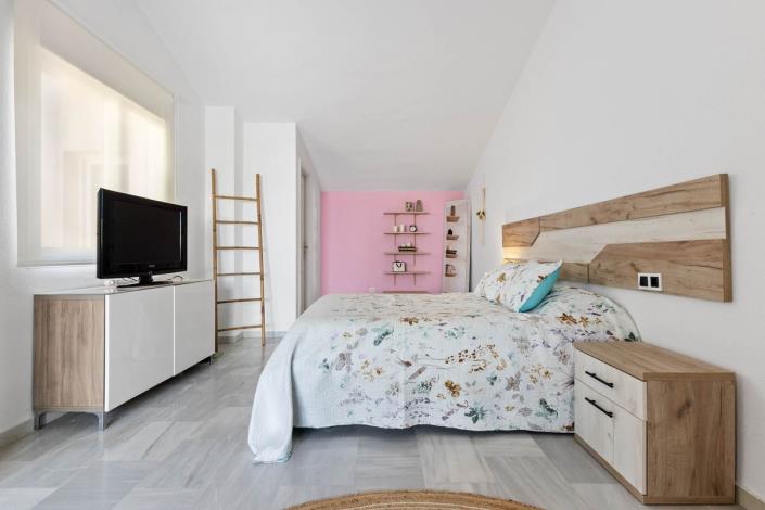 Image No.6-3 Bed Duplex for sale