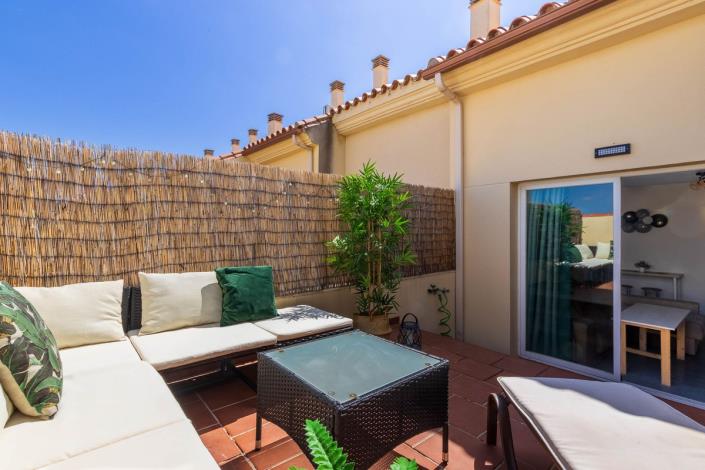 Image No.8-3 Bed Duplex for sale