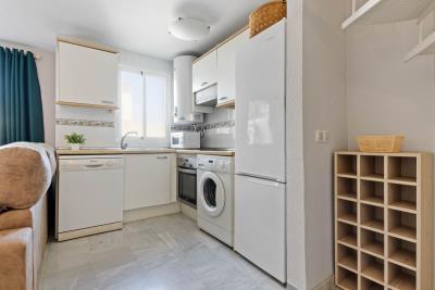 25-45e7a00e8ada30030040e20a35fbccfd