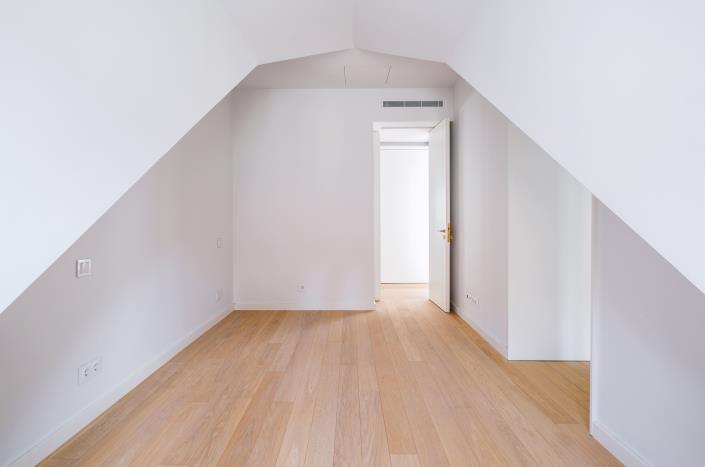 Image No.21-3 Bed Apartment for sale