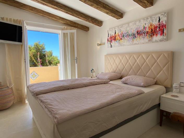 Image No.10-1 Bed Apartment for sale