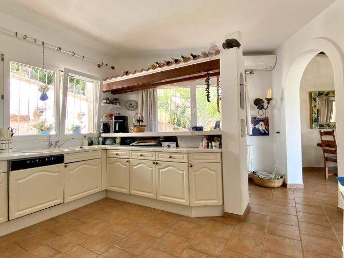 Image No.6-2 Bed Villa / Detached for sale