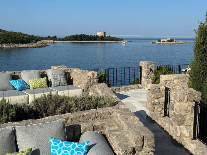 Image No.9-7 Bed Villa for sale