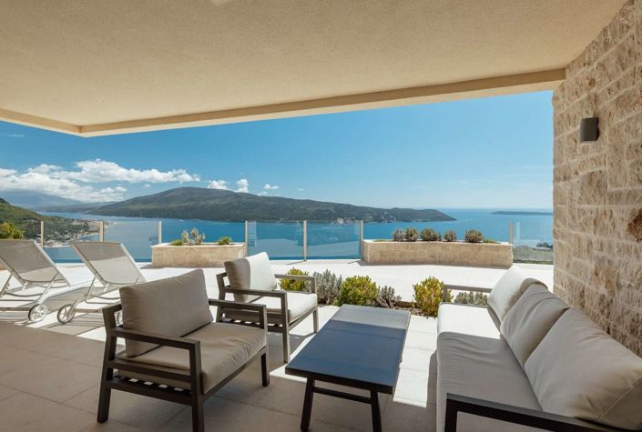 Image No.9-4 Bed Villa for sale