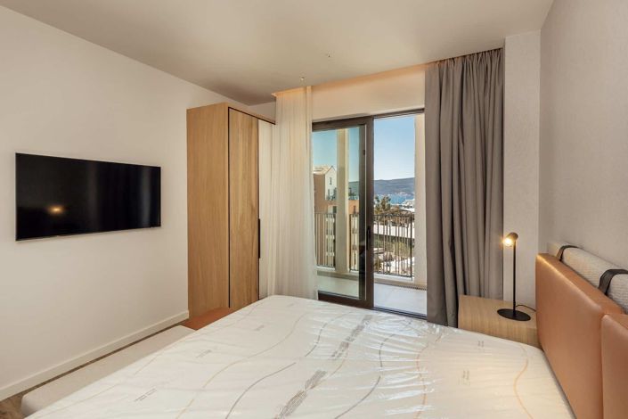 Image No.12-2 Bed Apartment for sale