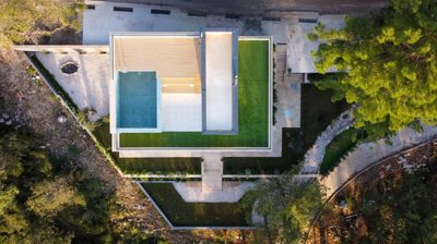 4-kotor-kavac-a-contemporary-family-villa-wit