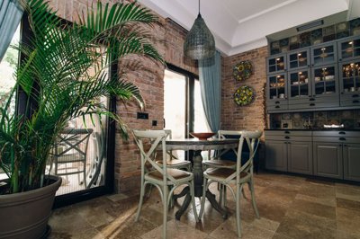 5-an-exquisite-three-story-residential-villa-