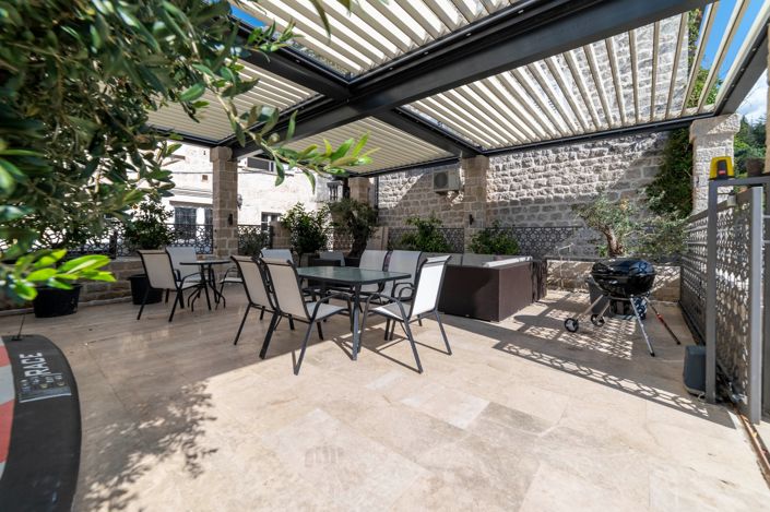 Image No.6-4 Bed House for sale