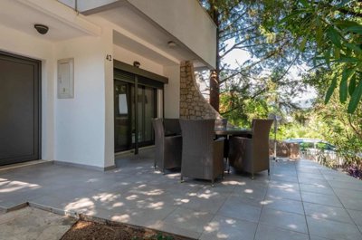 14-bar-utjeha-three-bedroom-house-in-the-imme