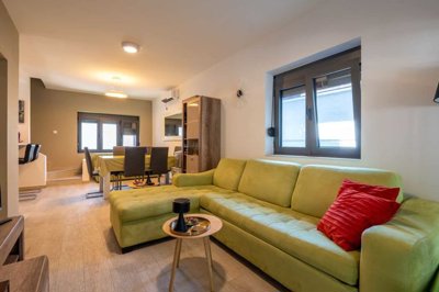 3-bar-utjeha-three-bedroom-house-in-the-immed
