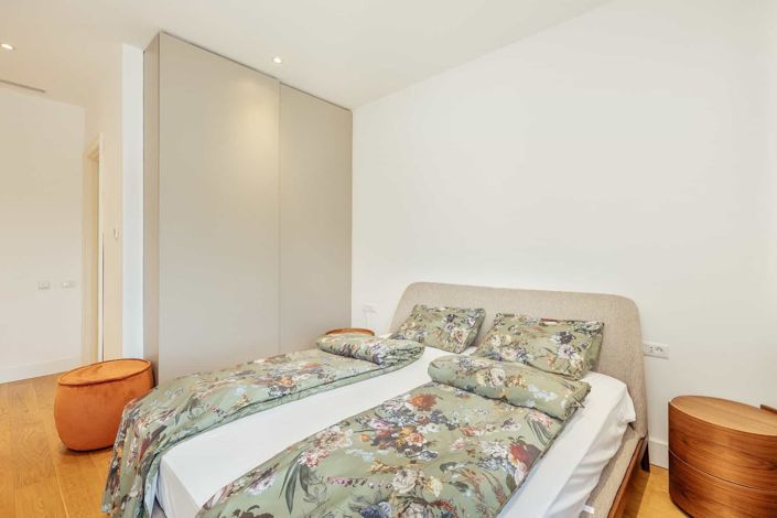 Image No.9-2 Bed Apartment for sale