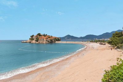 10-waterside-two-bedroom-apartment-sveti-stef