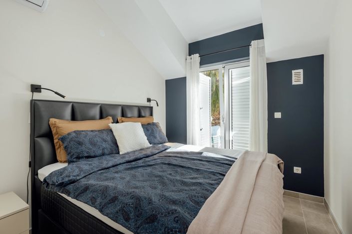 Image No.10-3 Bed Apartment for sale