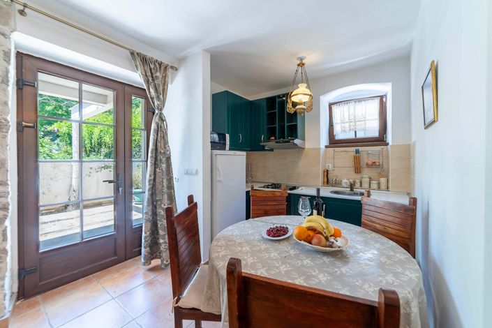 Image No.10-3 Bed Apartment for sale