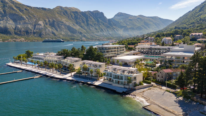 Image No.3-Villa de 4 chambres à vendre à Kotor