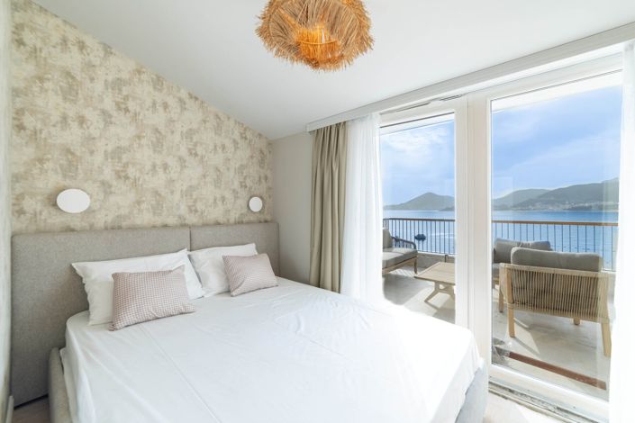 Image No.29-10 Bed Hotel for sale