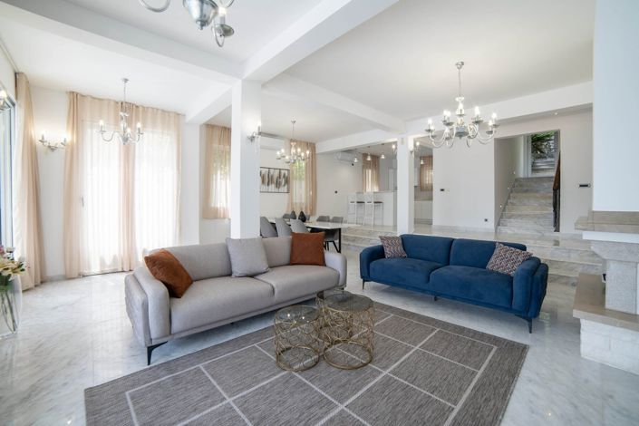 Image No.11-Villa de 4 chambres à vendre à Kotor