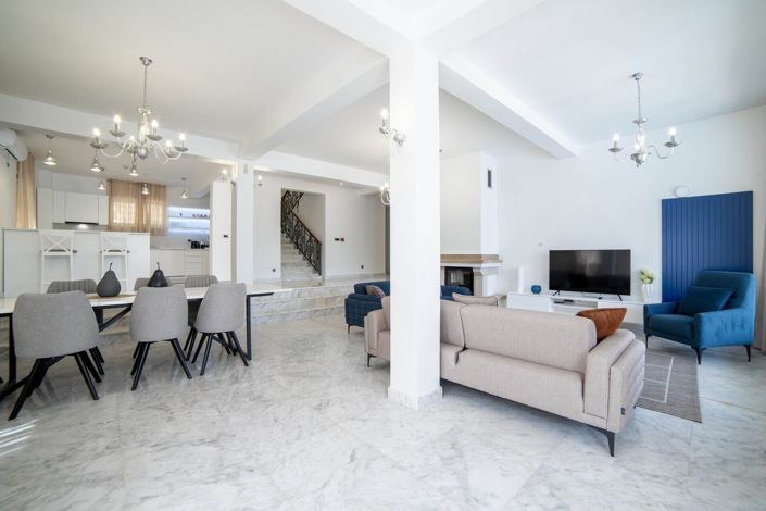 Image No.12-Villa de 4 chambres à vendre à Kotor