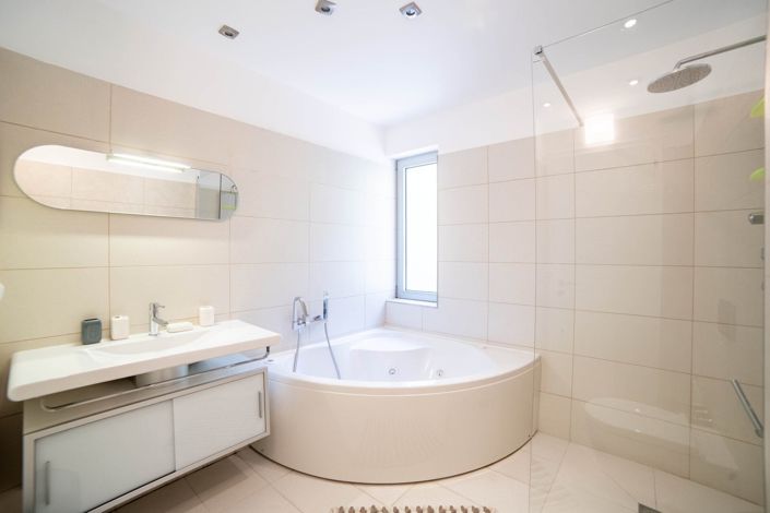 Image No.26-Villa de 4 chambres à vendre à Kotor