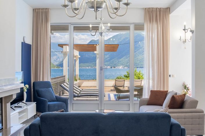 Image No.8-Villa de 4 chambres à vendre à Kotor