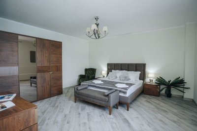 12-krasici-waterfront-villa-with-3-apartments