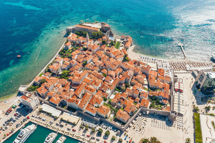 Image No.21-3 Bed Commercial for sale