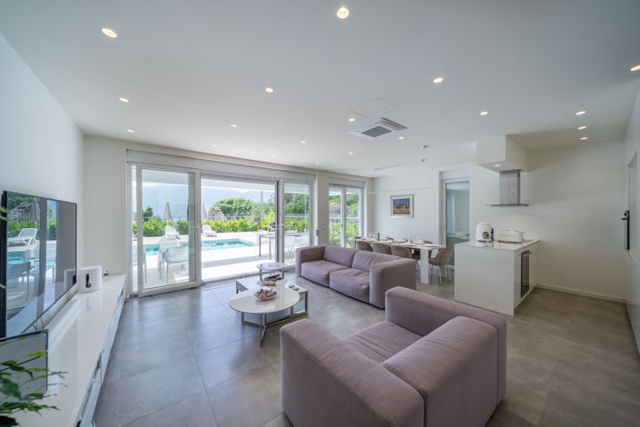 Image No.8-Maison de 3 chambres à vendre à Kotor