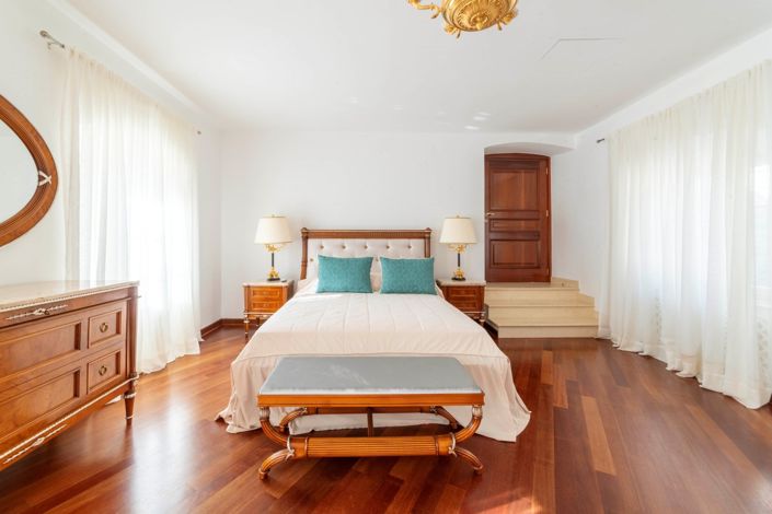 Image No.13-Villa de 7 chambres à vendre à Dobrota