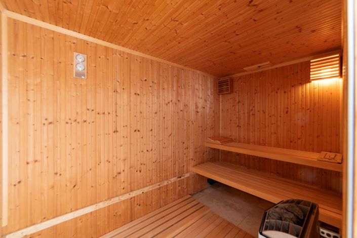 Image No.18-Villa de 7 chambres à vendre à Dobrota