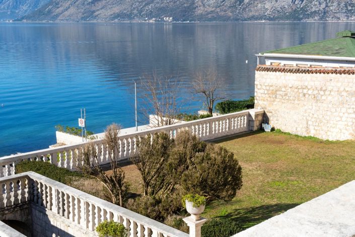 Image No.20-Villa de 7 chambres à vendre à Dobrota