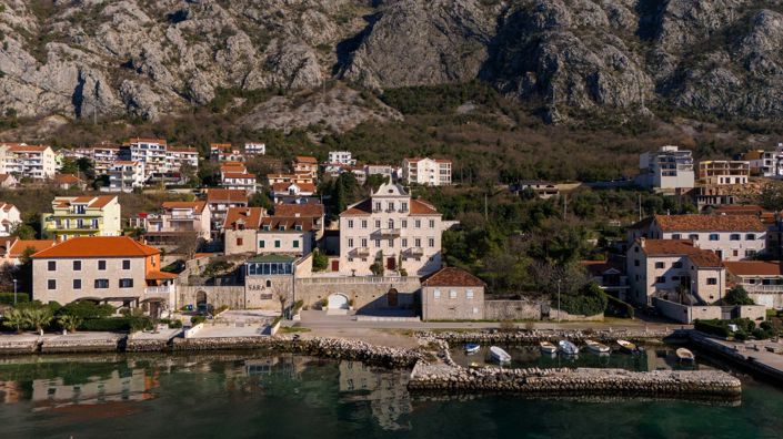 Image No.25-Villa de 7 chambres à vendre à Dobrota