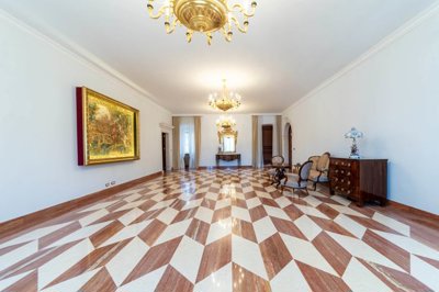 5-kotor-dobrota-historical-stone-palace-on-th