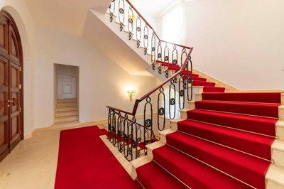 7-kotor-dobrota-historical-stone-palace-on-th