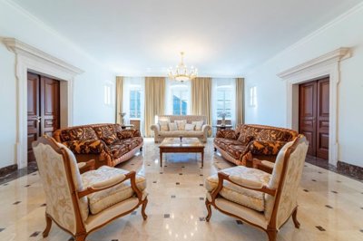 8-1-kotor-dobrota-historical-stone-palace-on-