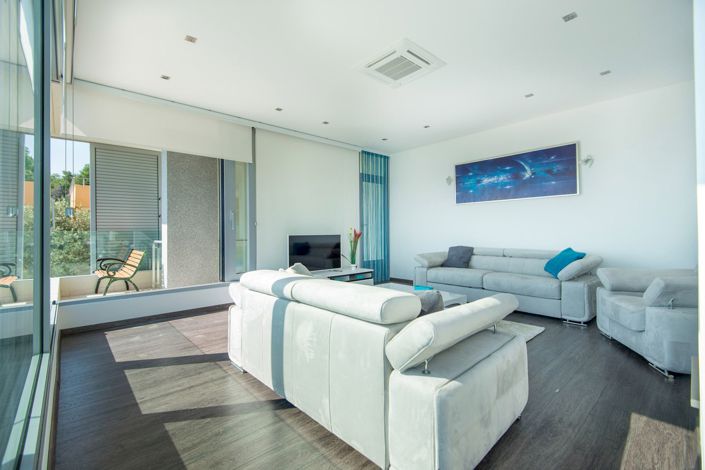 Image No.24-2 Bed Villa for sale