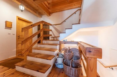 13-1-podgorica-opasanica-mountain-estate-with