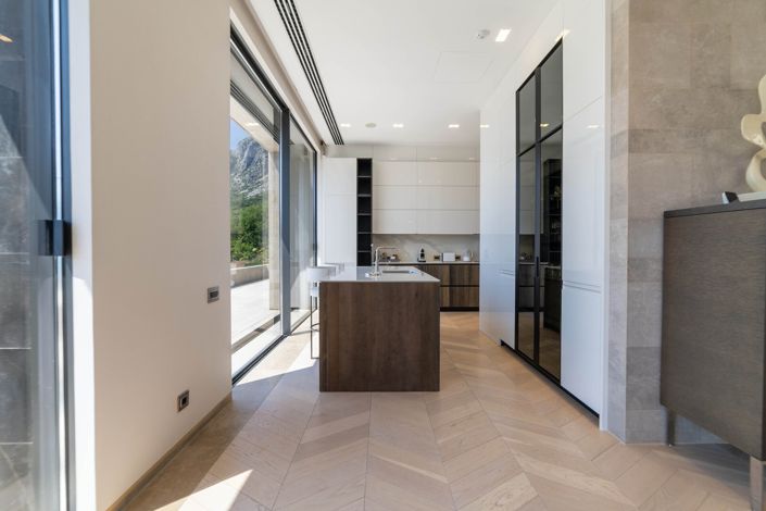 Image No.20-Villa de 4 chambres à vendre à Kotor