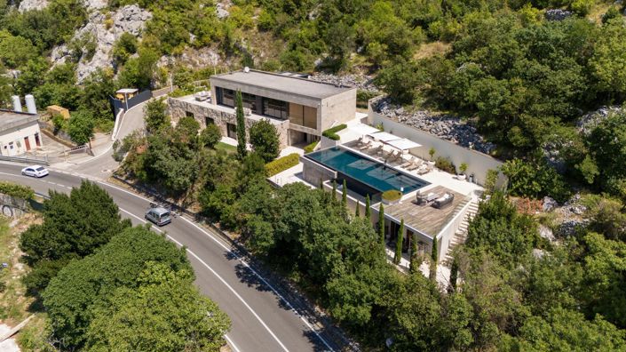 Image No.3-Villa de 4 chambres à vendre à Kotor