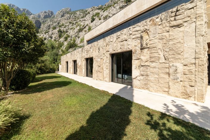 Image No.7-Villa de 4 chambres à vendre à Kotor