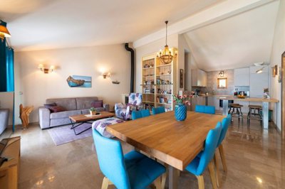 13-villa-with-apartmernts-and-a-pool-dobrota-