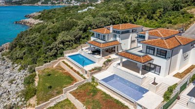 3-bar-olive-cove-contemporary-beachfront-vill