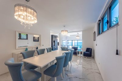 7-bar-olive-cove-contemporary-beachfront-vill