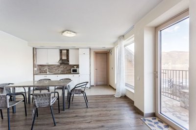 5-waterside-villa-with-3-apartments