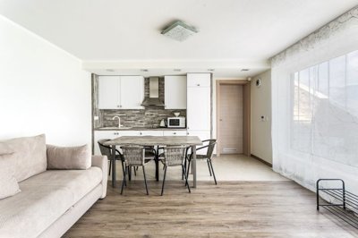 6-waterside-villa-with-3-apartments