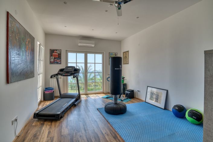 Image No.25-4 Bed Villa for sale