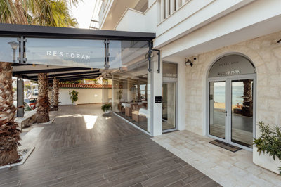 3-herceg-novi-bijela-fully-renovated-4-star-h